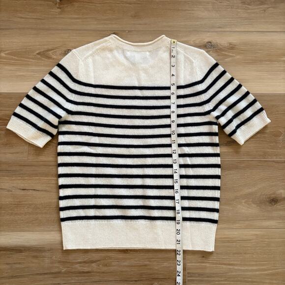 Banana Republic Lightweight Cashmere Short Sleeve Sweater White Navy Stripe S - Picture 4 of 7